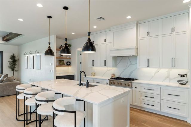 2109 Wiregrass Drive, Edmond, OK 73025