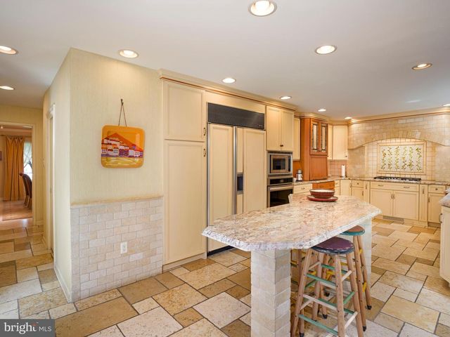 543 FOXGLOVE LN, Wynnewood, PA 19096