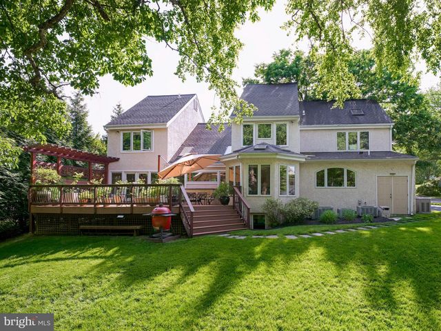543 FOXGLOVE LN, Wynnewood, PA 19096
