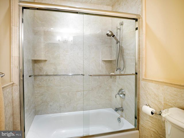 543 FOXGLOVE LN, Wynnewood, PA 19096