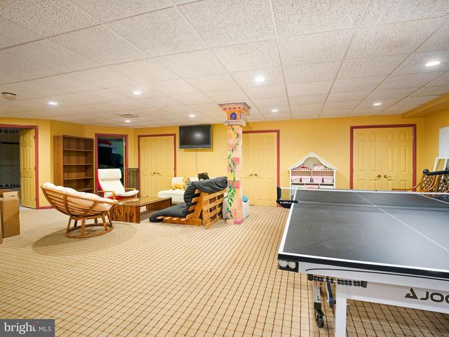 543 FOXGLOVE LN, Wynnewood, PA 19096