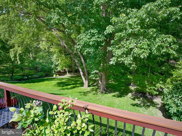 543 FOXGLOVE LN, Wynnewood, PA 19096