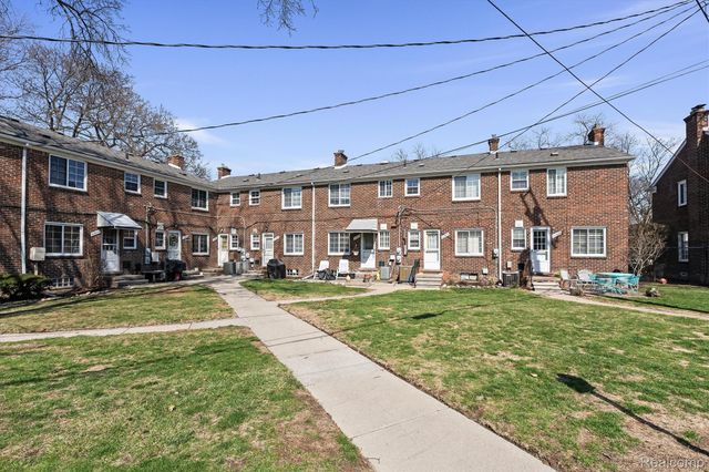 22923 Gary Lane, St. Clair Shores, MI 48080