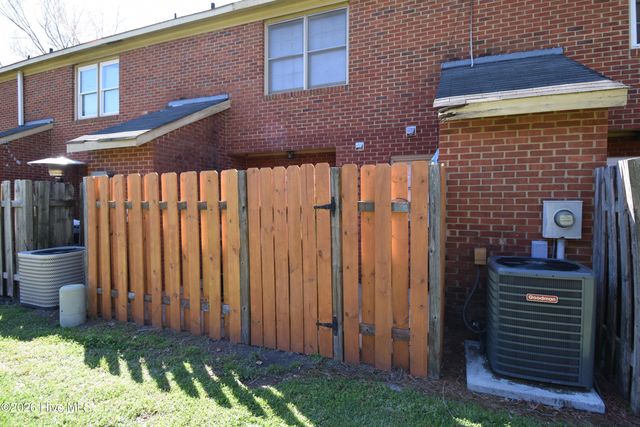 105 Concord Drive B, Greenville, NC 27834