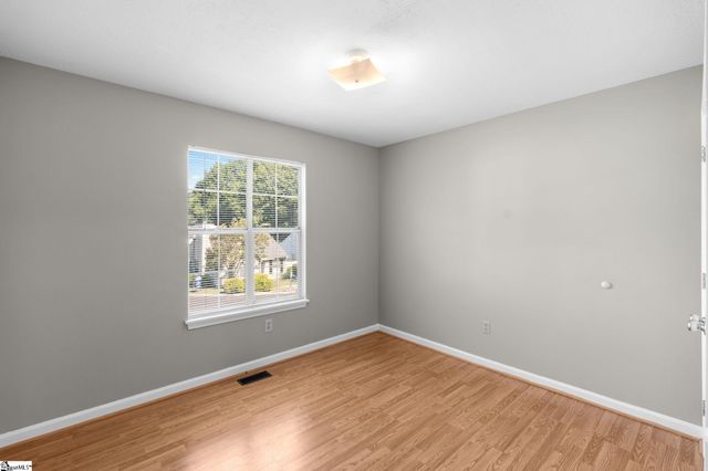 100 Mosspoint Drive, Greenville, SC 29617