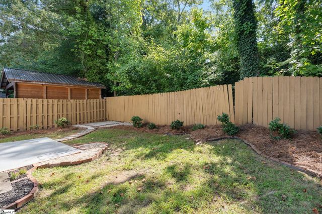 100 Mosspoint Drive, Greenville, SC 29617
