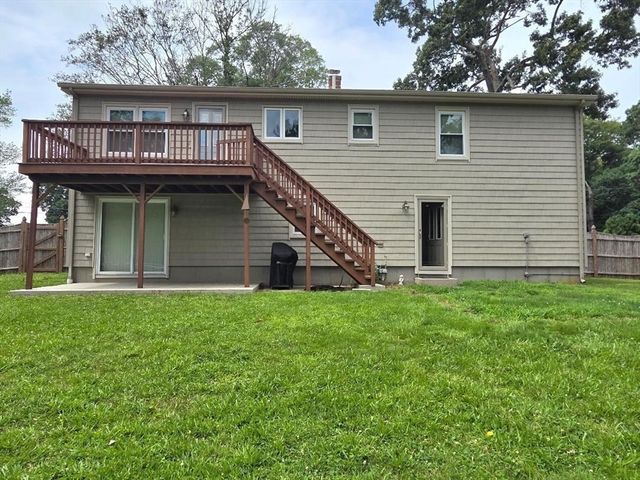 64 Woolley Ave, Somerset, MA 02726
