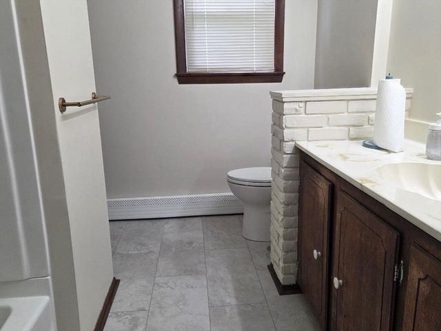 64 Woolley Ave, Somerset, MA 02726