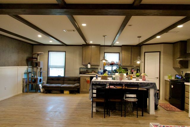 300 Reed Rd, Big Spring, TX 79720