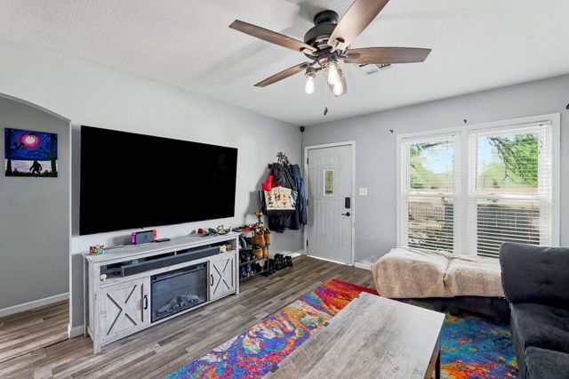 4930 E Pine, Wichita, KS 67208