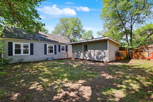 4930 E Pine, Wichita, KS 67208