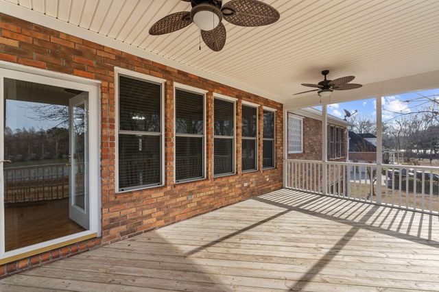 146 Loganberry Circle, Goose Creek, SC 29445