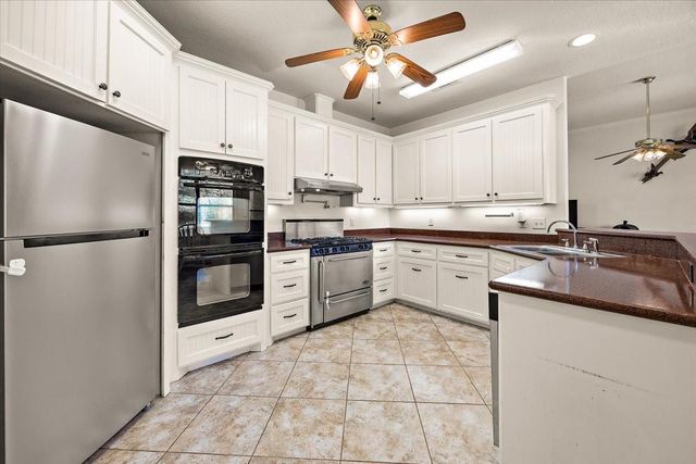 394 Fm 230, Trinity, TX 75862