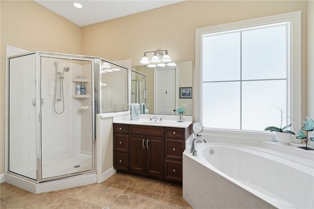 188 Village Drive, Midway, GA 31320