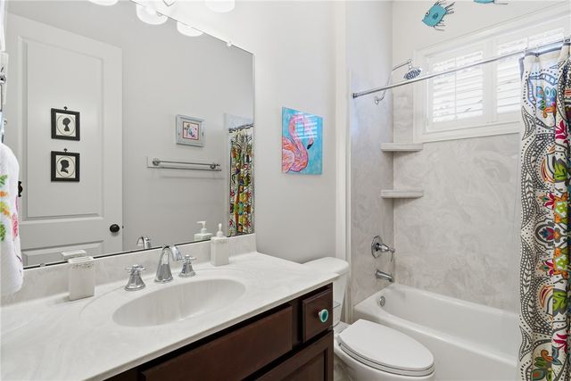 188 Village Drive, Midway, GA 31320