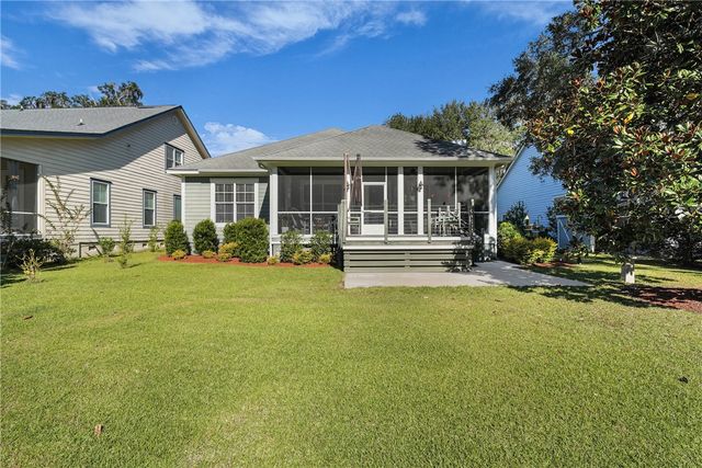 188 Village Drive, Midway, GA 31320