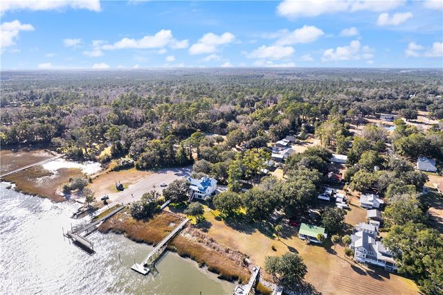 188 Village Drive, Midway, GA 31320