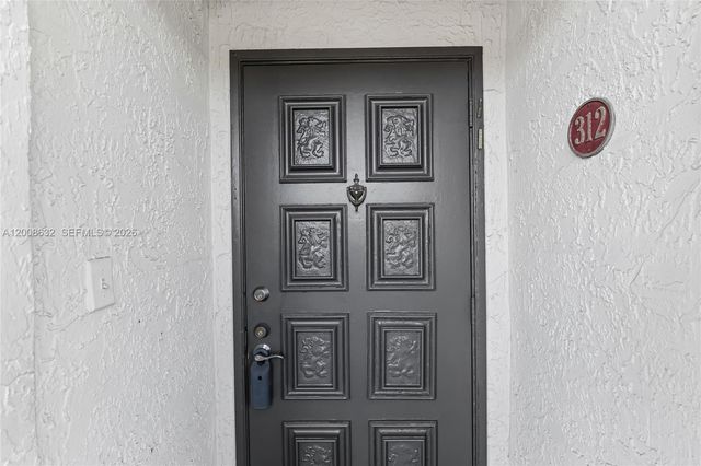 5900 NW 44th Street 312, Lauderhill, FL 33319