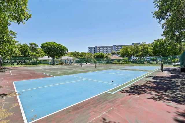 5900 NW 44th Street 312, Lauderhill, FL 33319