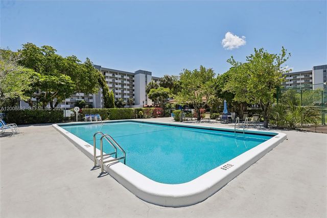 5900 NW 44th Street 312, Lauderhill, FL 33319