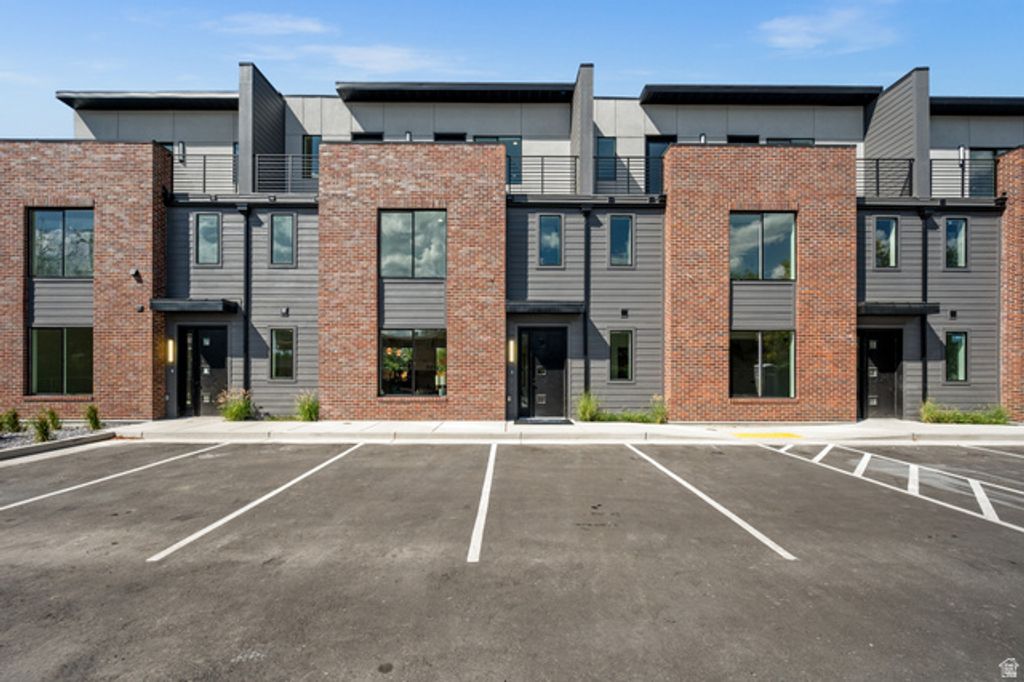 2162 S LAKE ST #2, Salt Lake City, UT 84106 — exterior