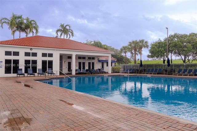 1115 Cherrypalm, Hollywood, FL 33019