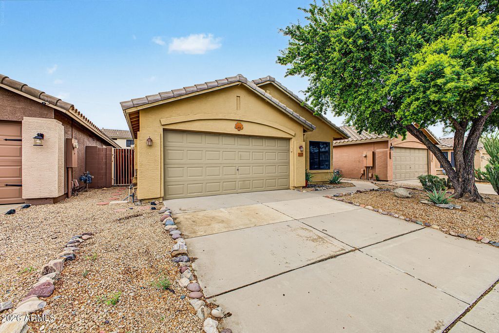3357 E BLACKHAWK Drive, Phoenix, AZ 85050 — photo 3