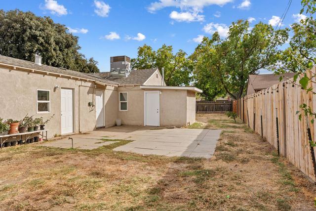 1401 TEBBUTT Ave, Modesto, CA 95350