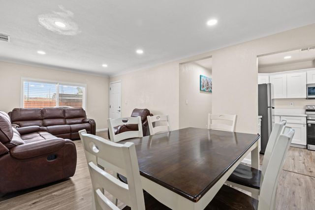 1401 TEBBUTT Ave, Modesto, CA 95350