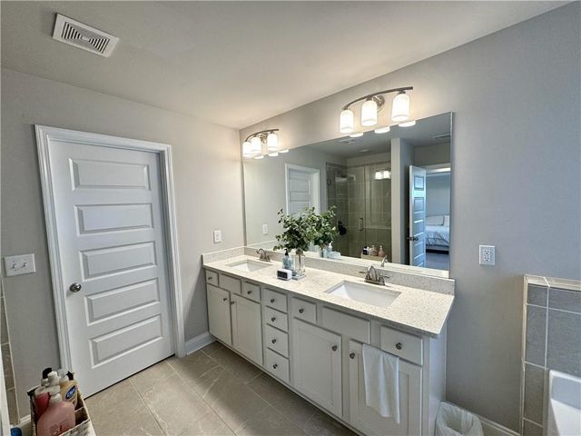 402 Hinton Farm Way, Dacula, GA 30019