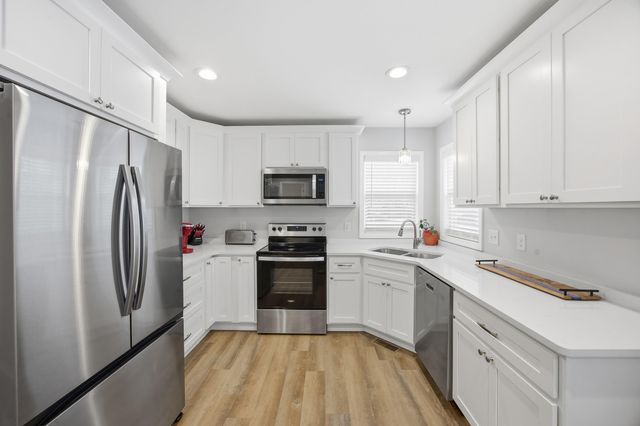 3684 White Oak Road, Junction City, KY 40440