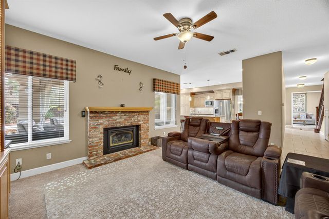 2712 Ashland Ct, Rocklin, CA 95765