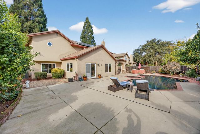 2712 Ashland Ct, Rocklin, CA 95765
