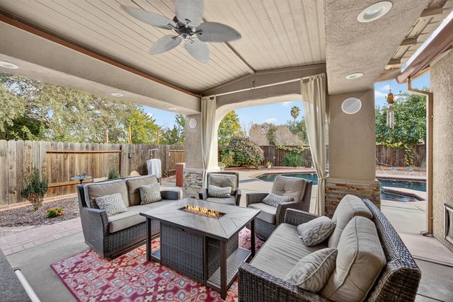 2712 Ashland Ct, Rocklin, CA 95765