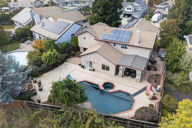 2712 Ashland Ct, Rocklin, CA 95765
