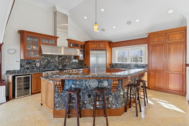 1680 Lands End Road, Orient, NY 11957