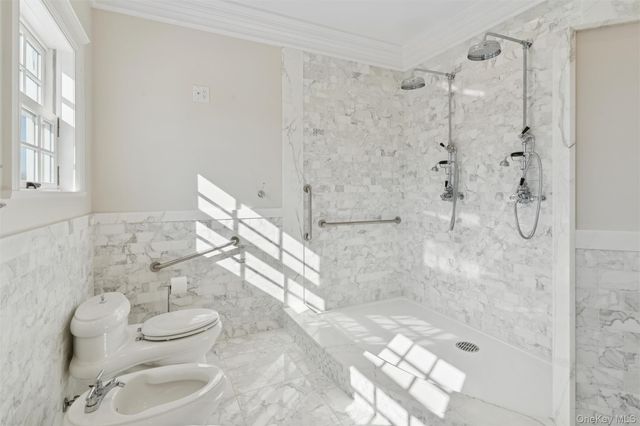 1680 Lands End Road, Orient, NY 11957