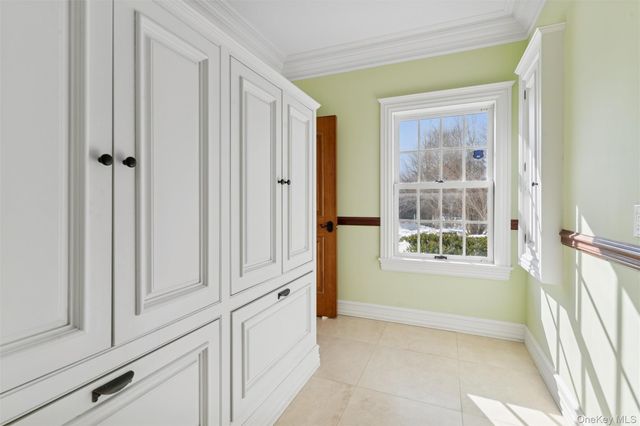 1680 Lands End Road, Orient, NY 11957