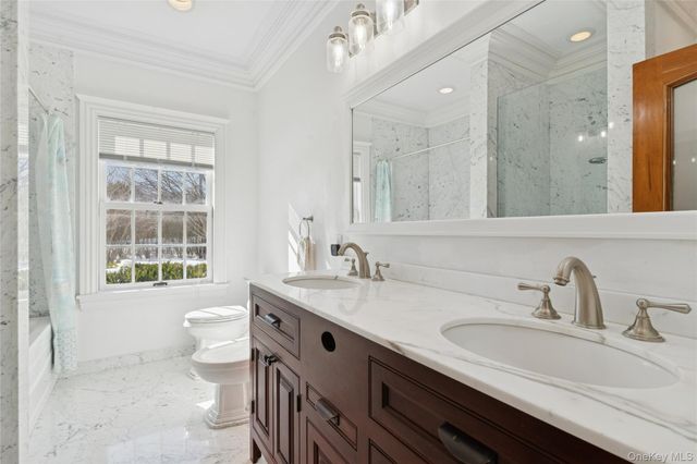 1680 Lands End Road, Orient, NY 11957