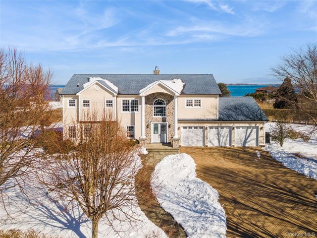 1680 Lands End Road, Orient, NY 11957