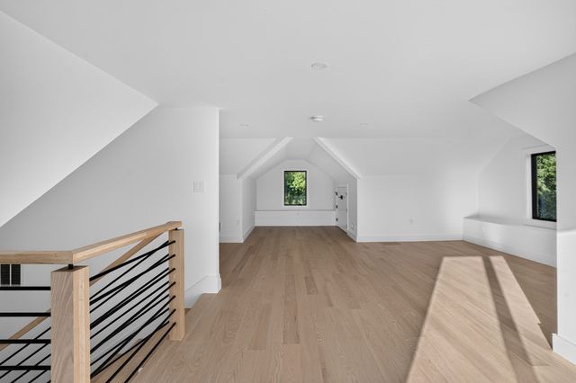 84 East Side Parkway 2, Newton, MA 02458