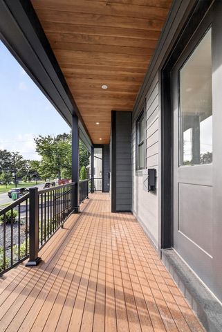 84 East Side Parkway 2, Newton, MA 02458