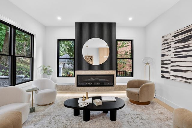 84 East Side Parkway 2, Newton, MA 02458