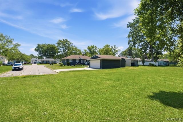 124 Homestead Drive, North Tonawanda, NY 14120