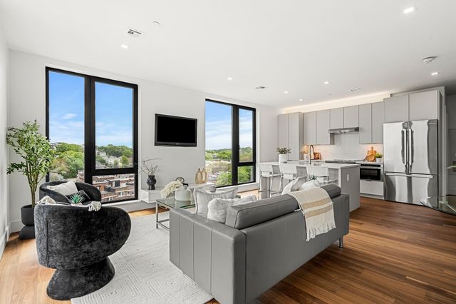 1515 Commonwealth Ave 311, Boston, MA 02135