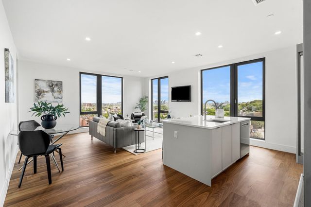 1515 Commonwealth Ave 311, Boston, MA 02135