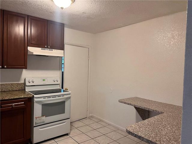 5201 SW 19th Street, West Park, FL 33023