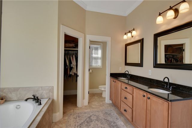 121 Pecan Point Road W, Brunswick, GA 31525