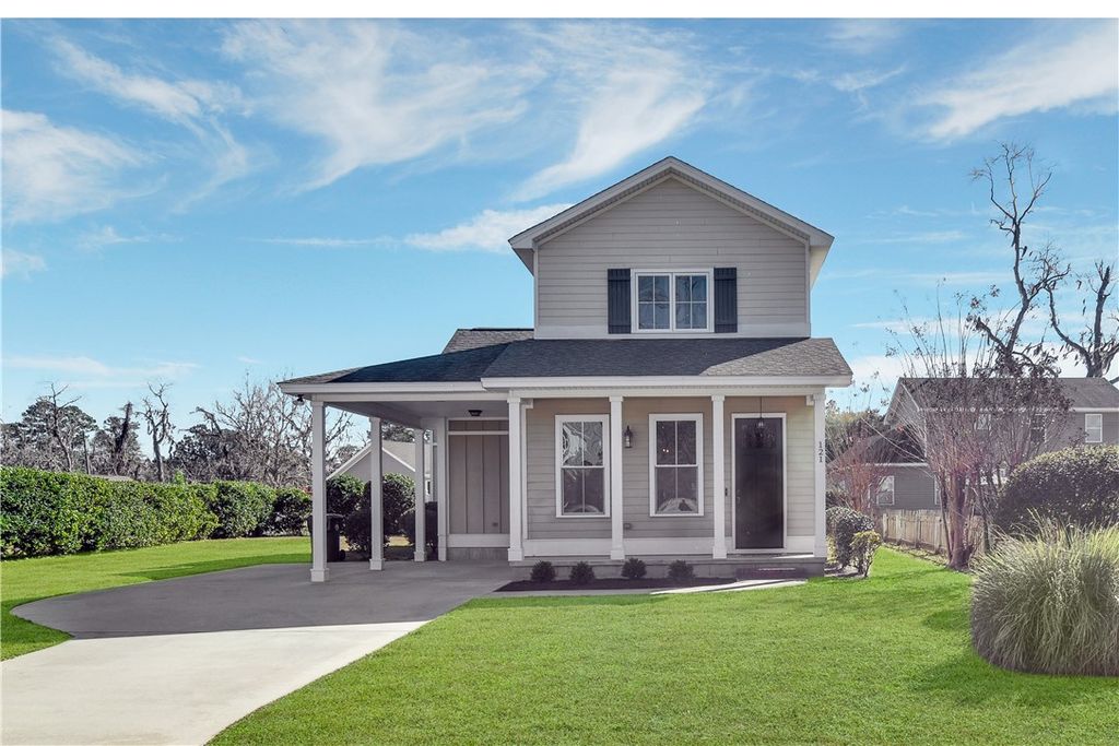 121 Pecan Point Road W, Brunswick, GA 31525