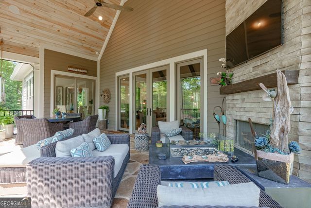 2051 Sandy Ford, Greensboro, GA 30642